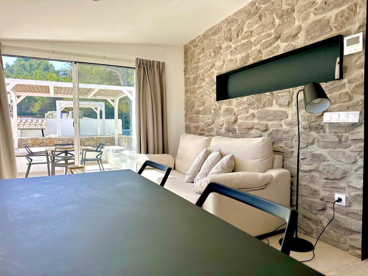 Cala Vadella Beachwalk Suites Bagian luar foto