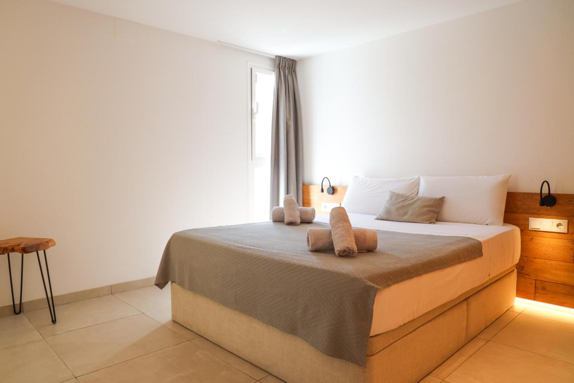 Cala Vadella Beachwalk Suites Ruang foto