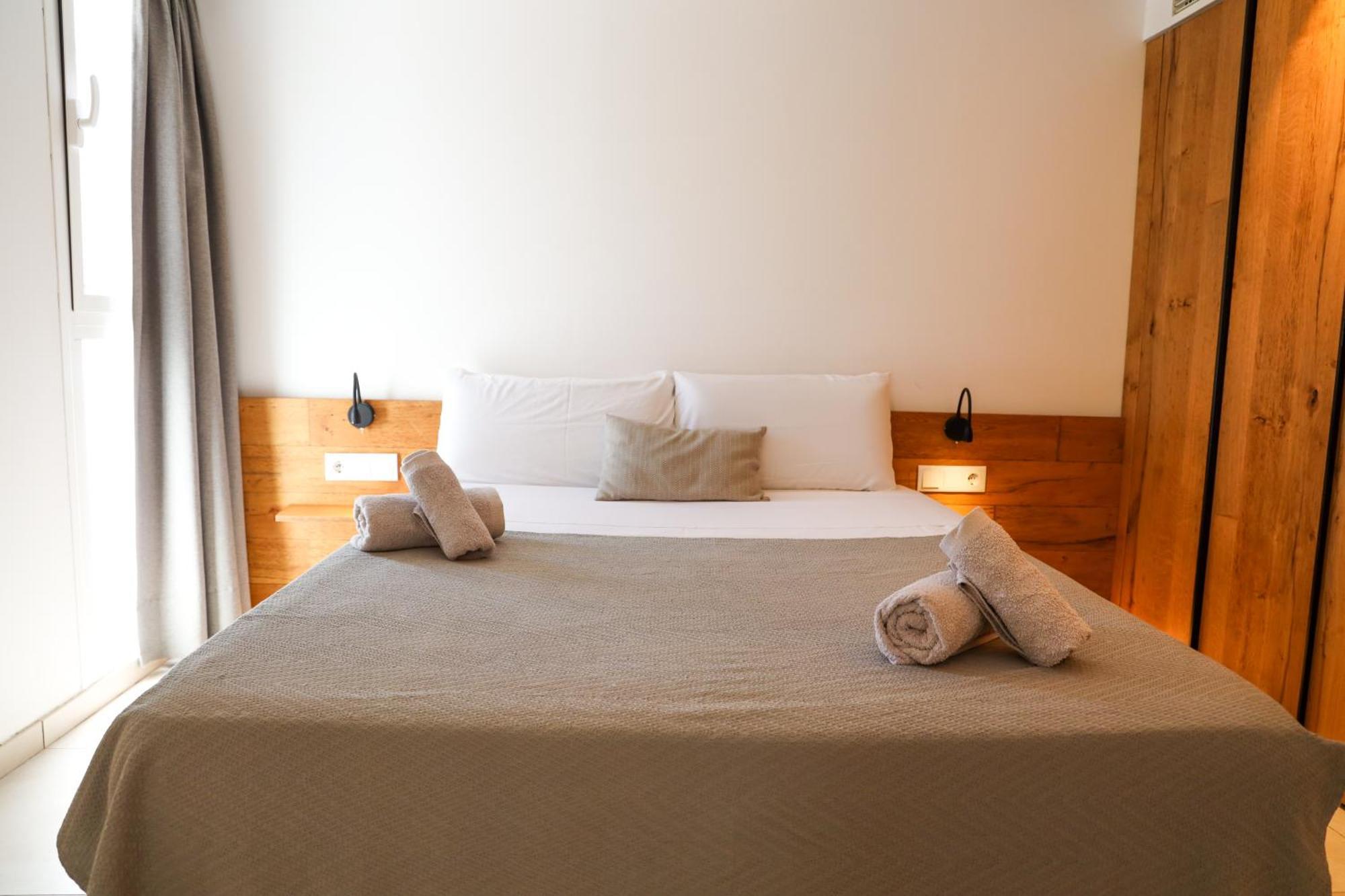Cala Vadella Beachwalk Suites Ruang foto