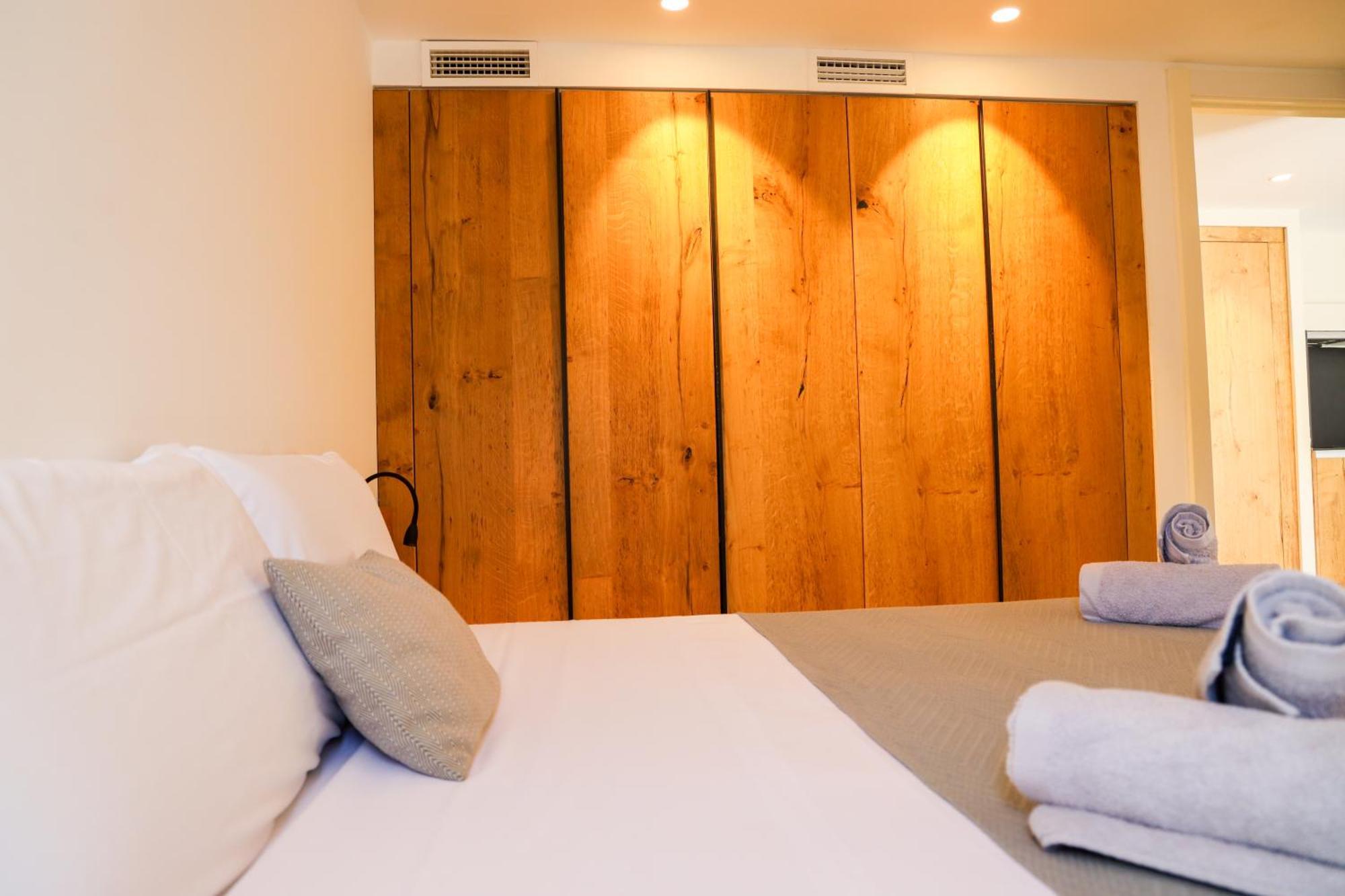 Cala Vadella Beachwalk Suites Ruang foto