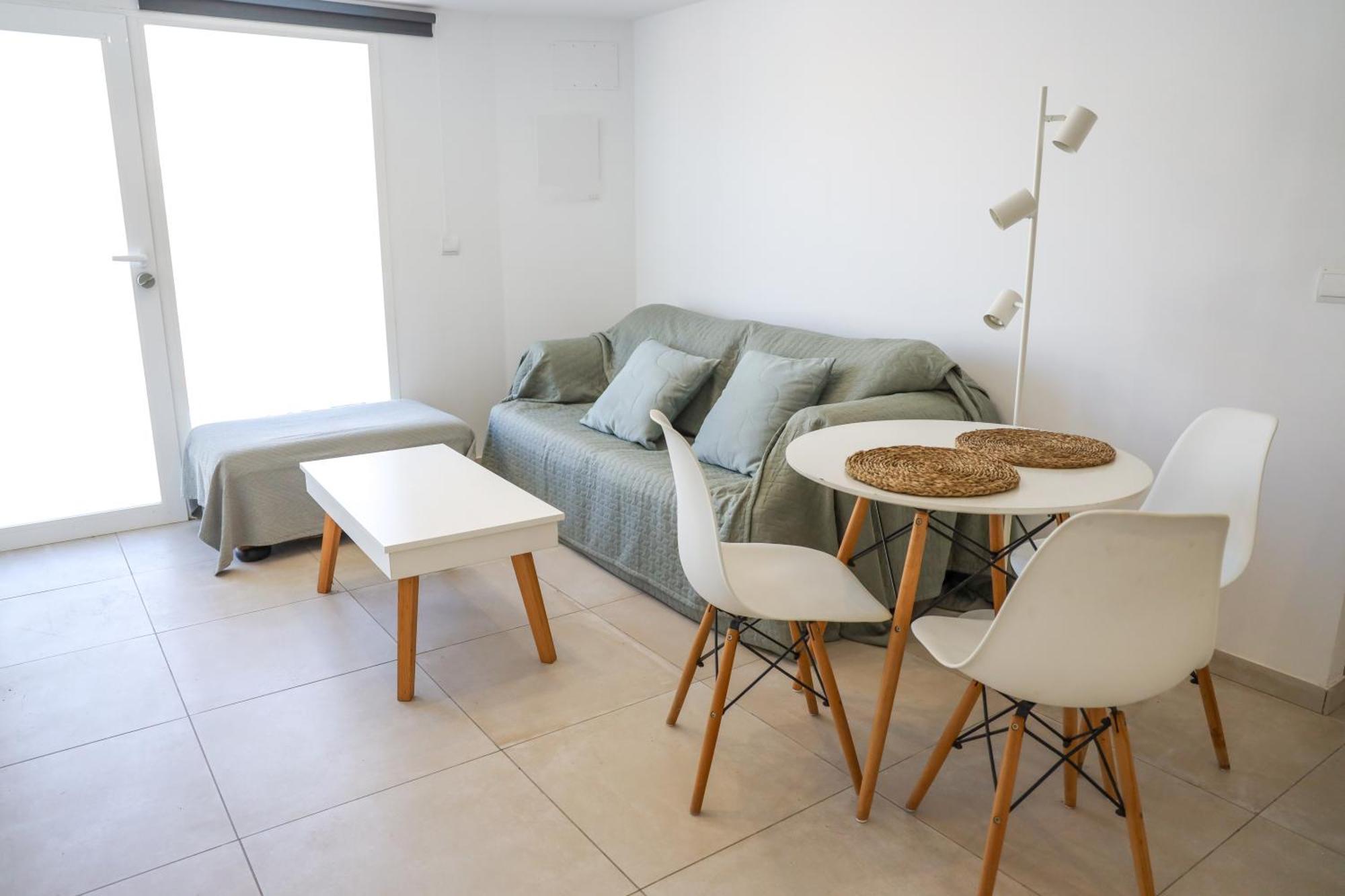 Cala Vadella Beachwalk Suites Ruang foto