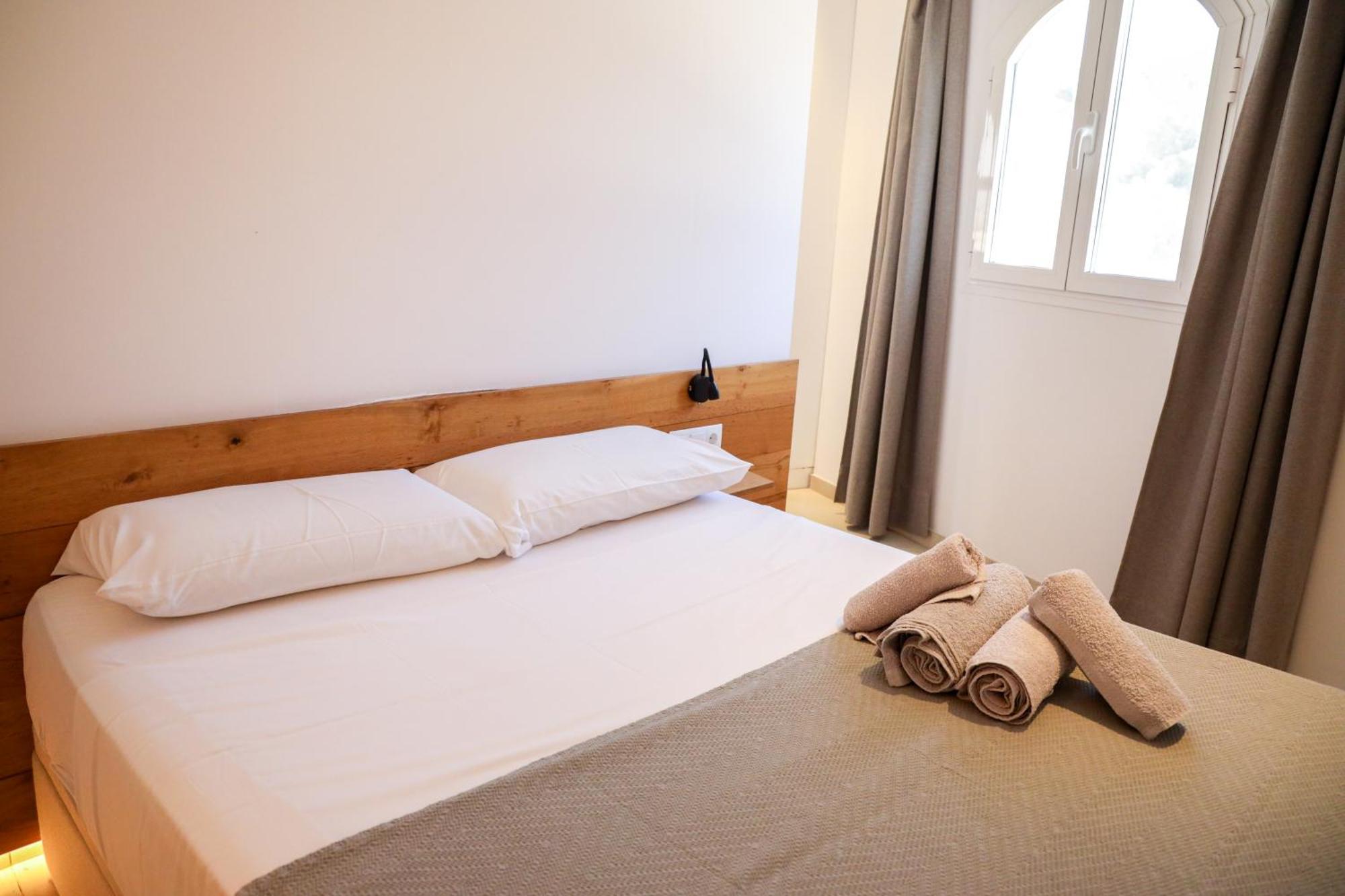 Cala Vadella Beachwalk Suites Ruang foto