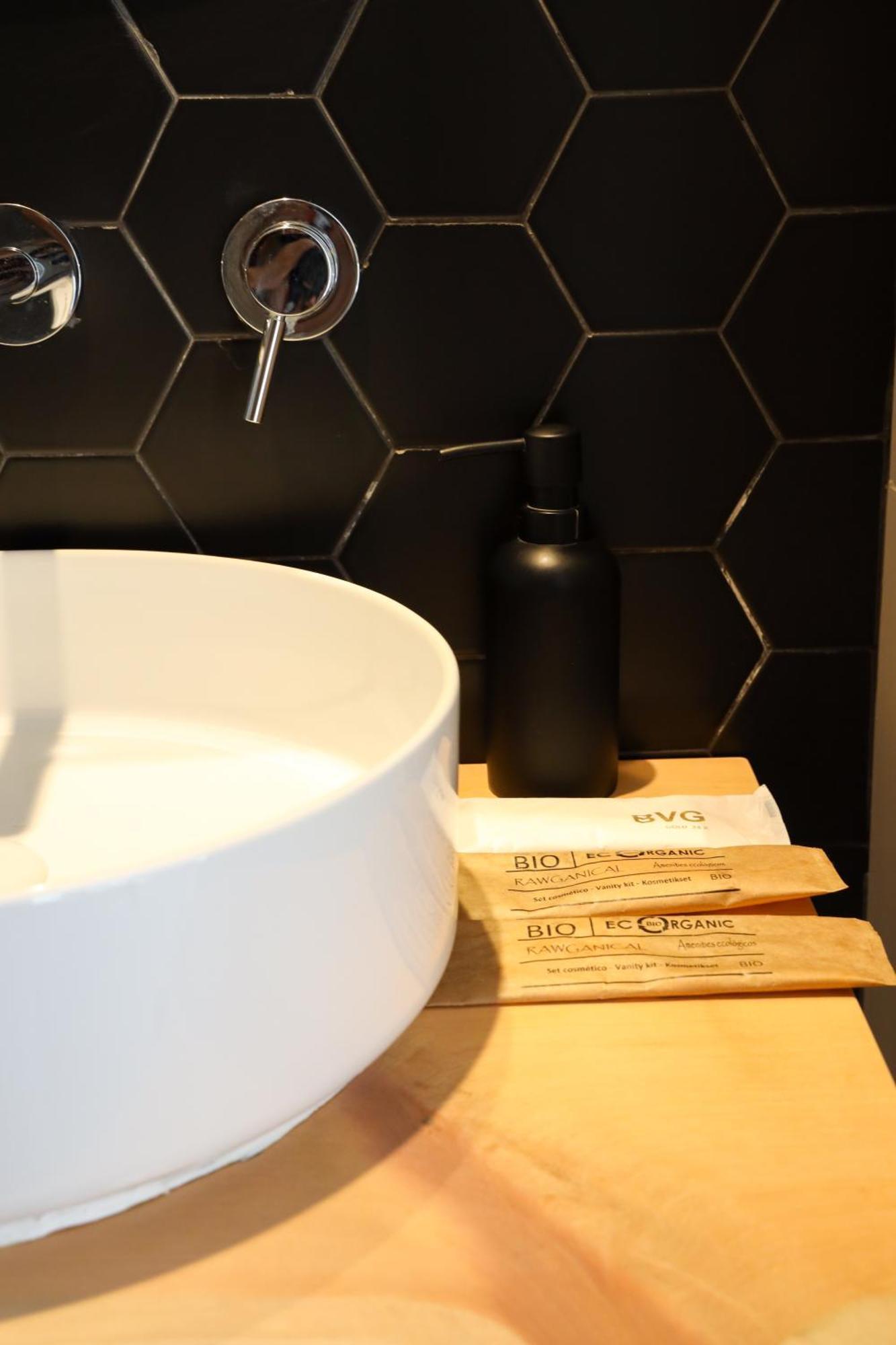 Cala Vadella Beachwalk Suites Ruang foto